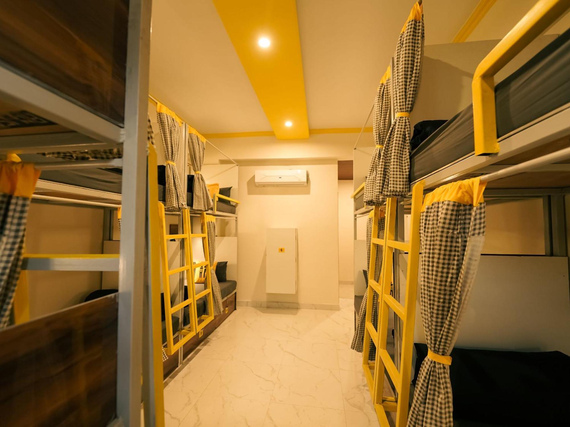 The Hosteller Rishikesh, Upper Tapovan Buitenkant foto