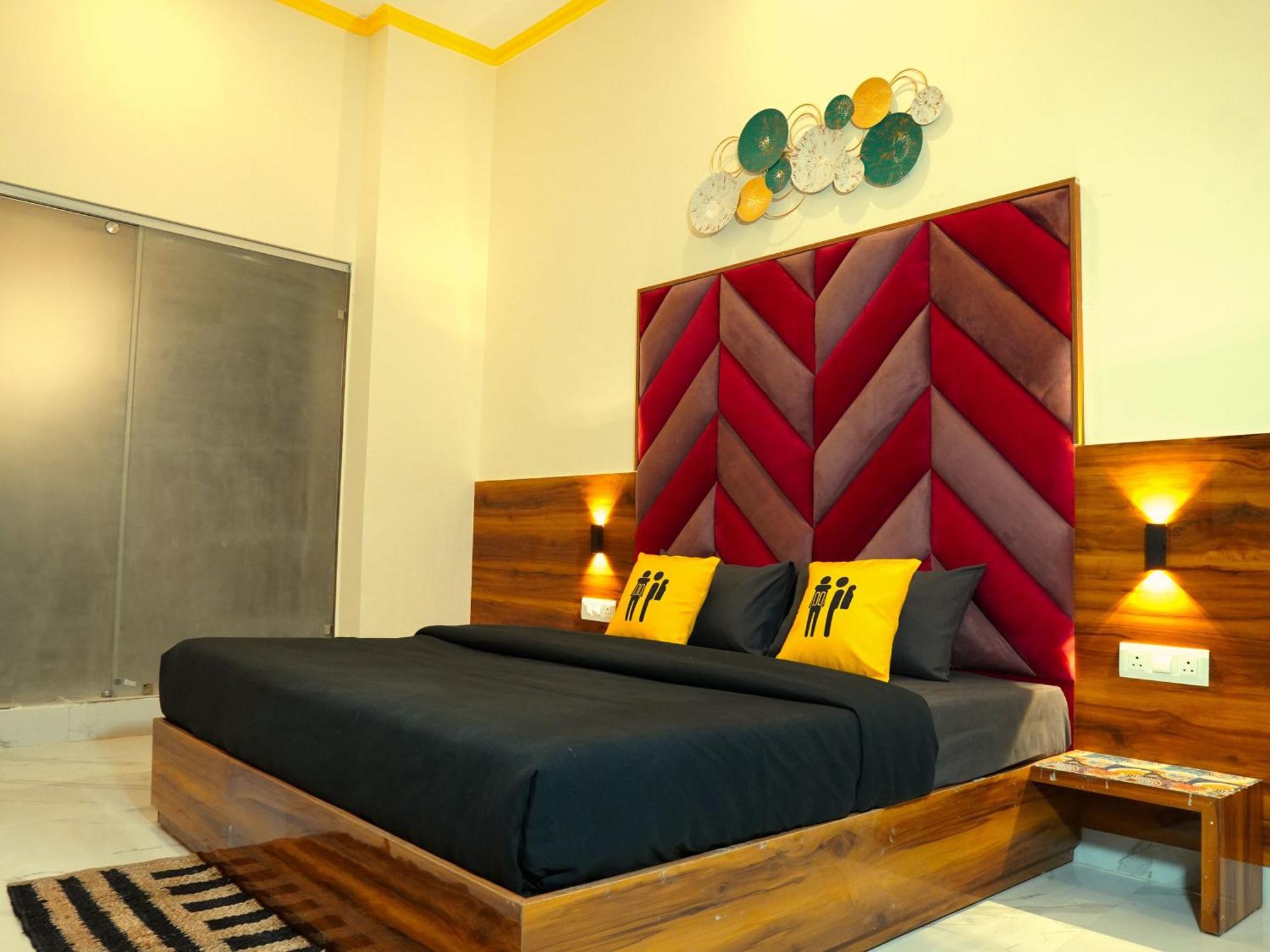 The Hosteller Rishikesh, Upper Tapovan Buitenkant foto