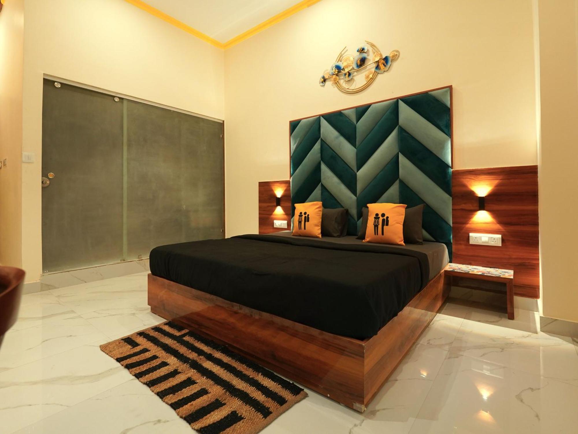 The Hosteller Rishikesh, Upper Tapovan Buitenkant foto