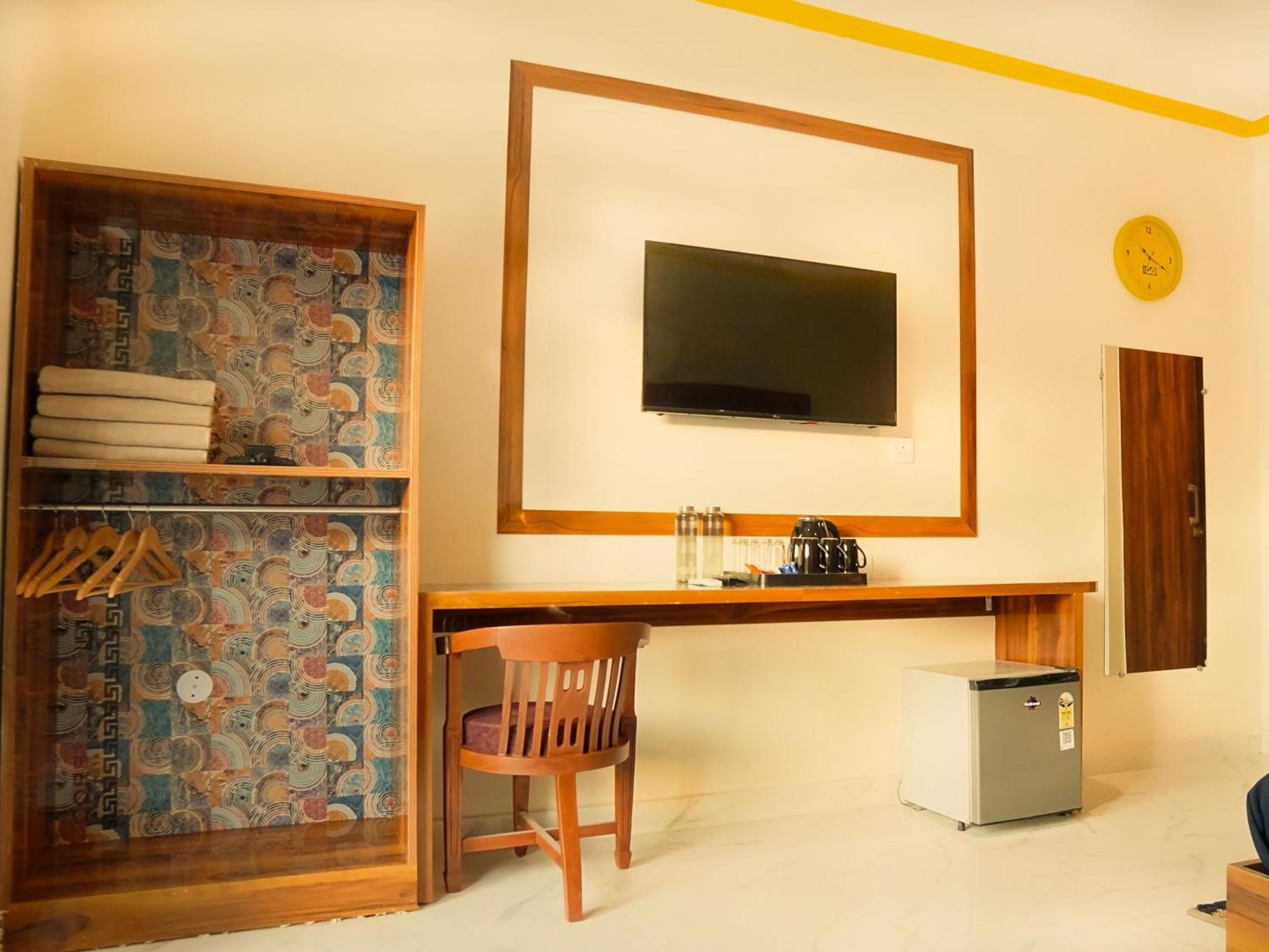 The Hosteller Rishikesh, Upper Tapovan Buitenkant foto