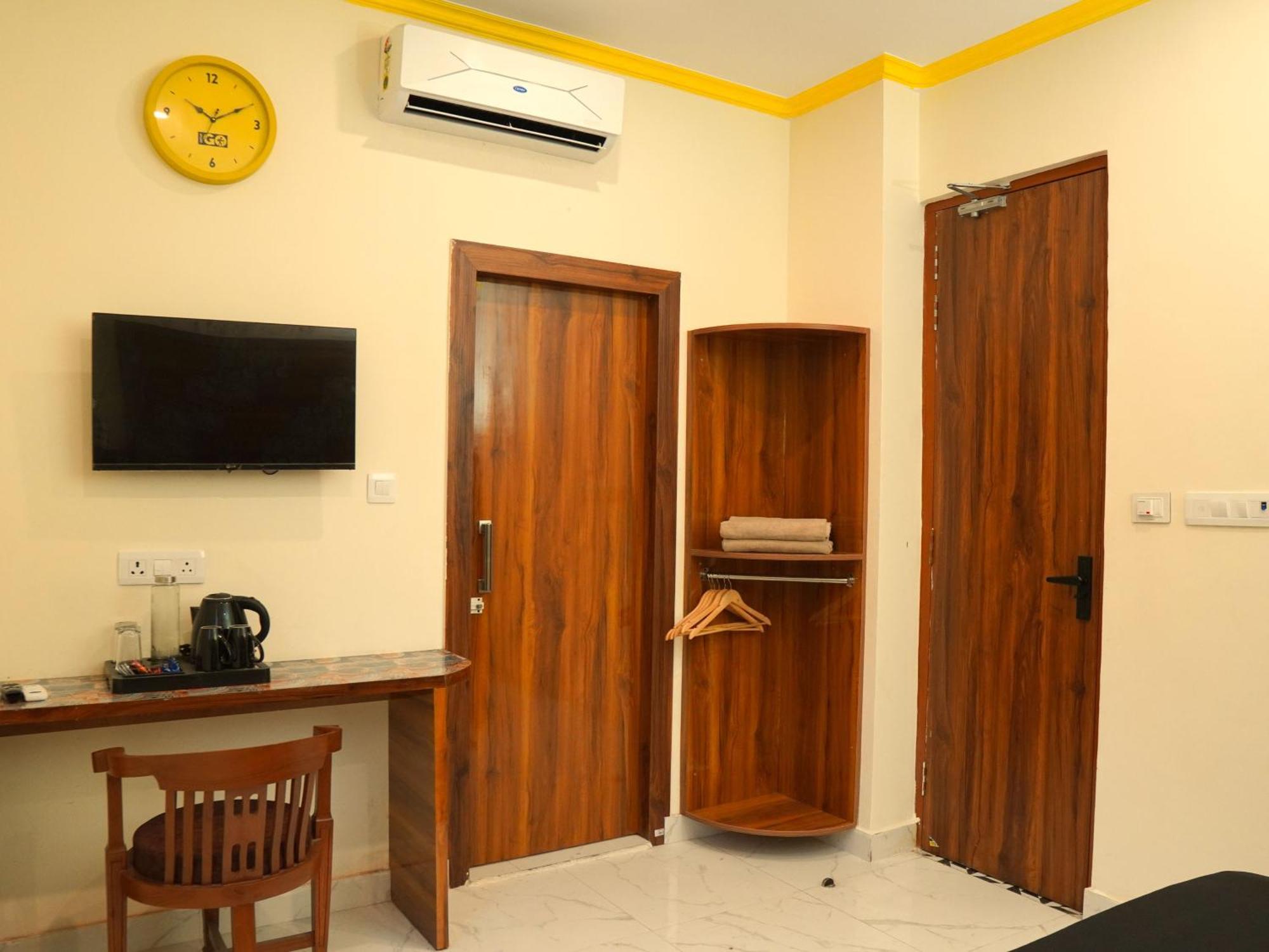 The Hosteller Rishikesh, Upper Tapovan Buitenkant foto