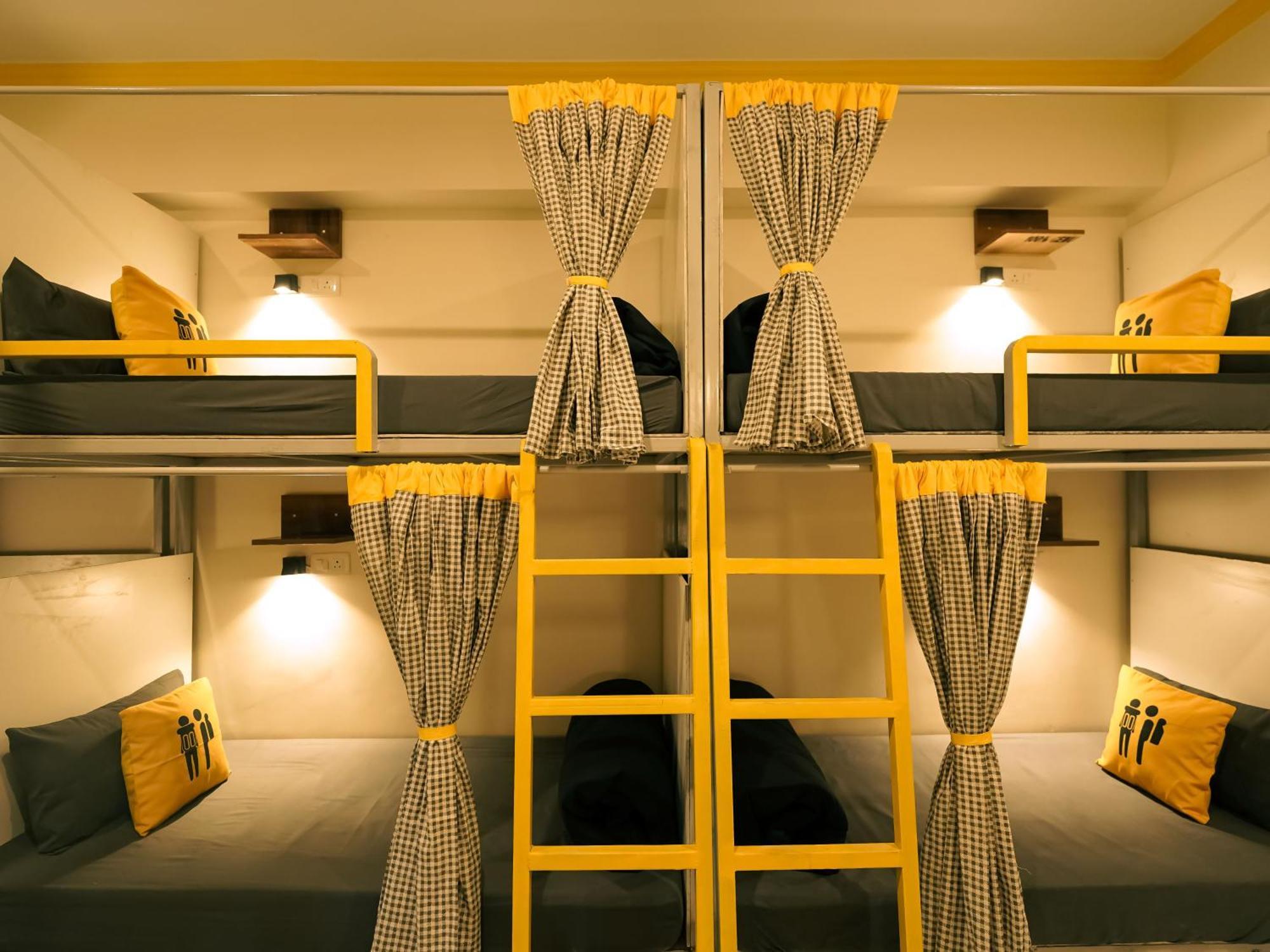 The Hosteller Rishikesh, Upper Tapovan Buitenkant foto